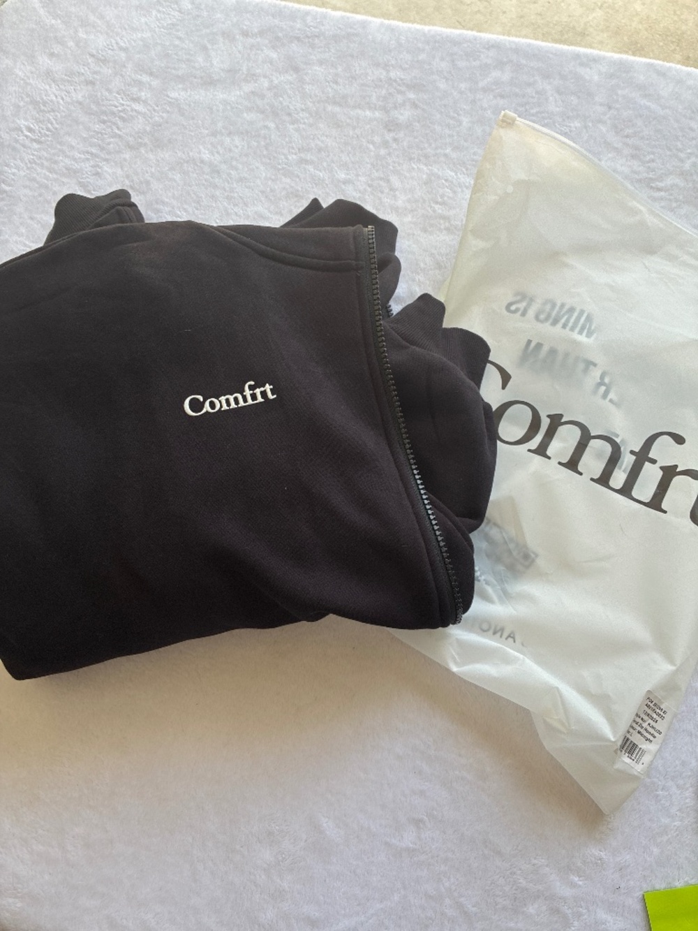 Comfrt sweatshirt